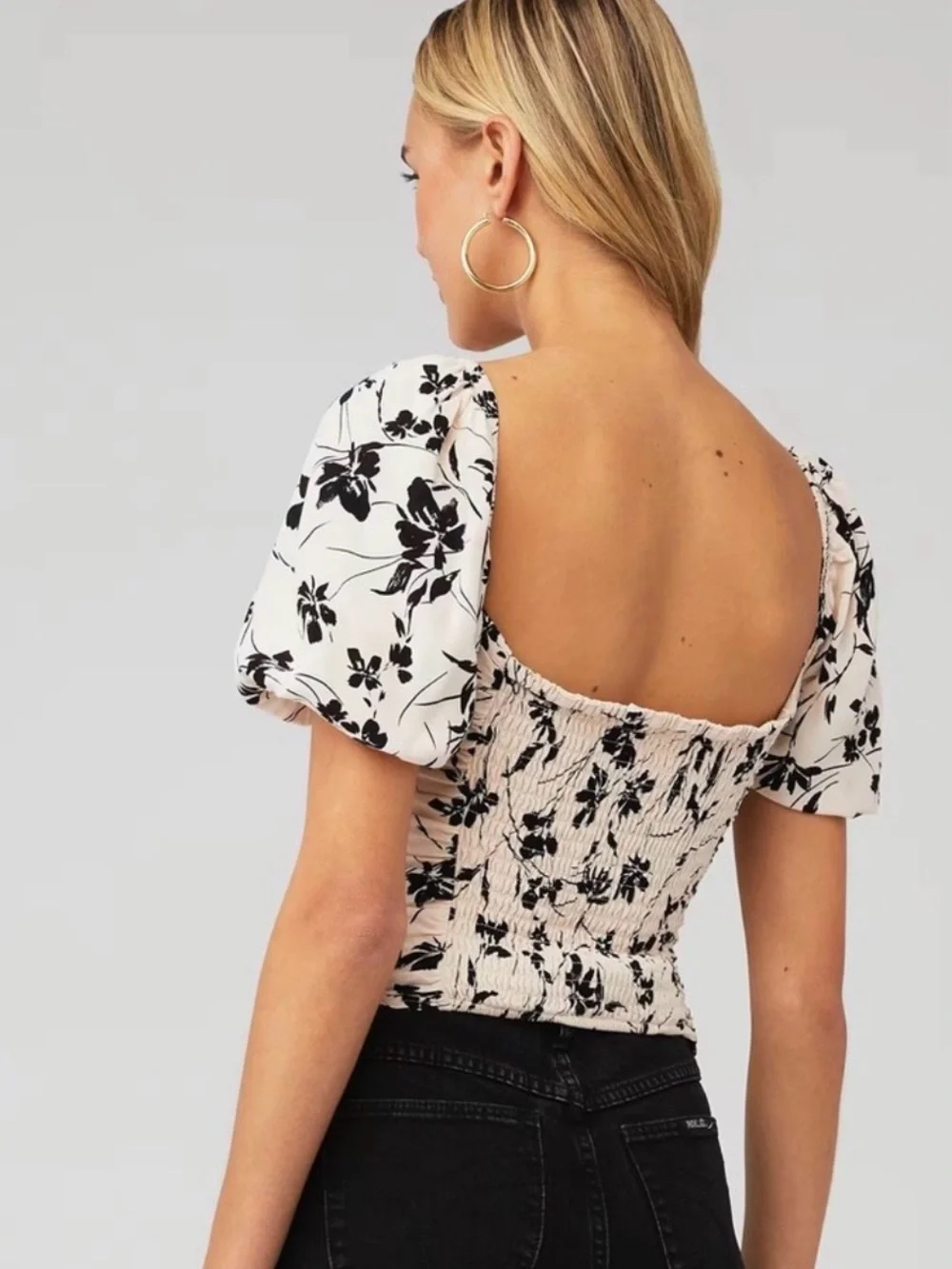 ASTR the Label Smocked Ruched Puff Sleeve Floral Black & Cream Blouse, Medium